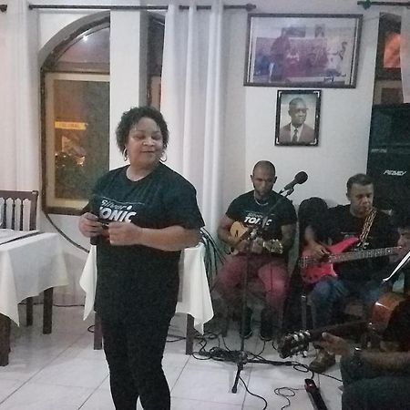 Chez Loutcha Residencial Hotel Mindelo Bagian luar foto