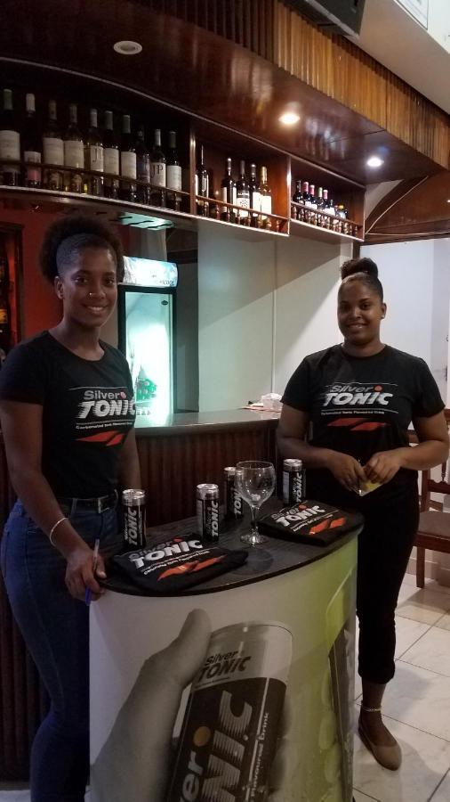 Chez Loutcha Residencial Hotel Mindelo Bagian luar foto